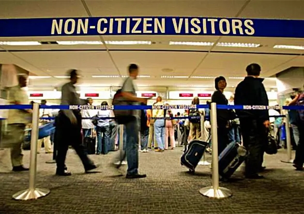 �����뾳����