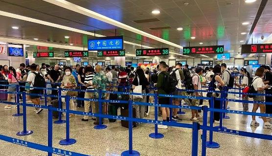 �����������F(tu��n)������ι�����������Ӣ���ճ������λ֏�(f��)